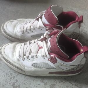Jordan Athletic Shoes White and Maroon